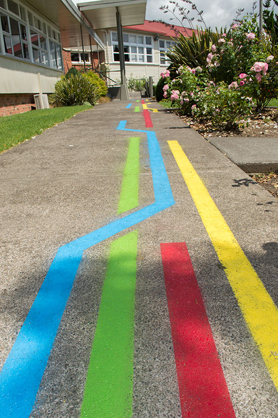 Colour leading path